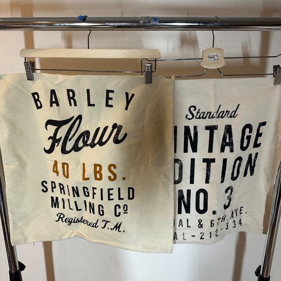 H&M 2 White Pillow Cover Set - Picture 11 of 15